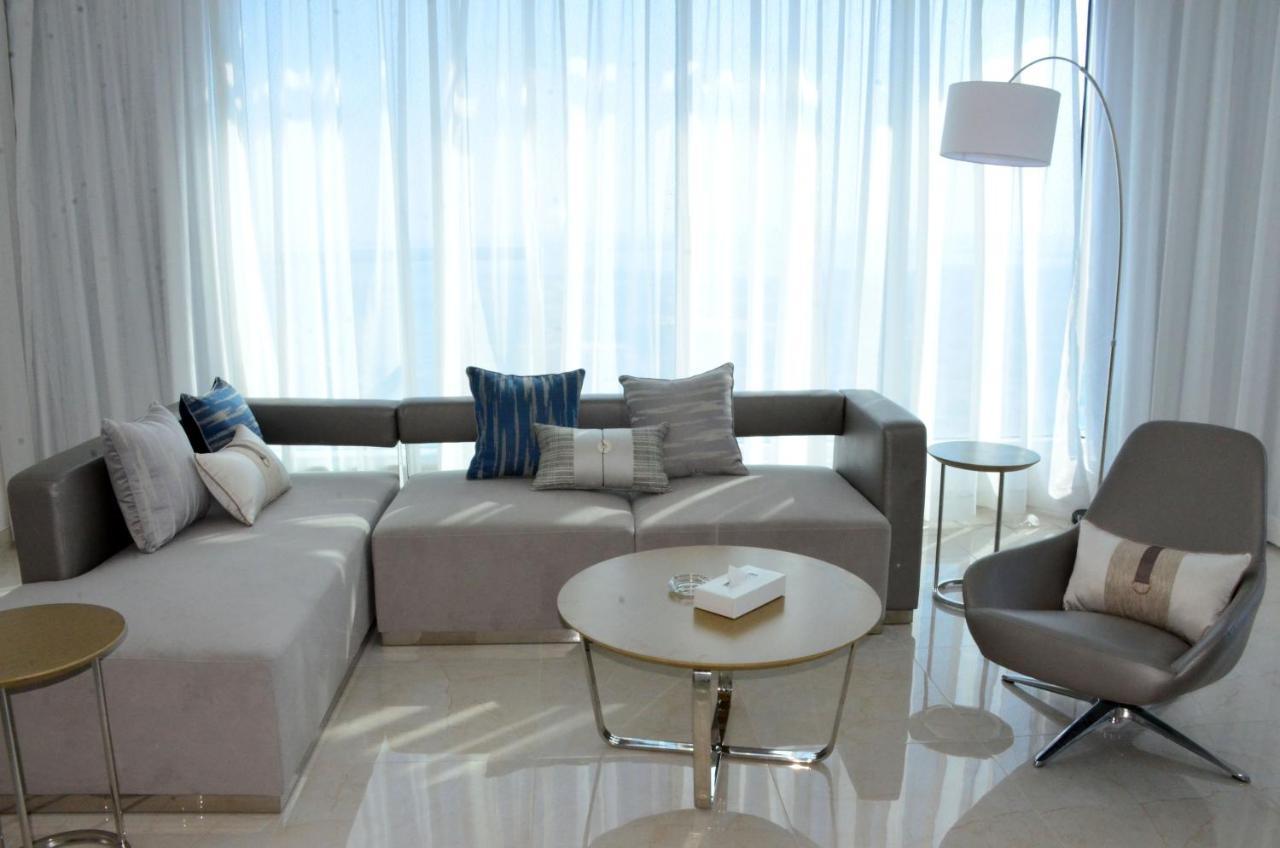 The Lodge Suites Manama Ngoại thất bức ảnh