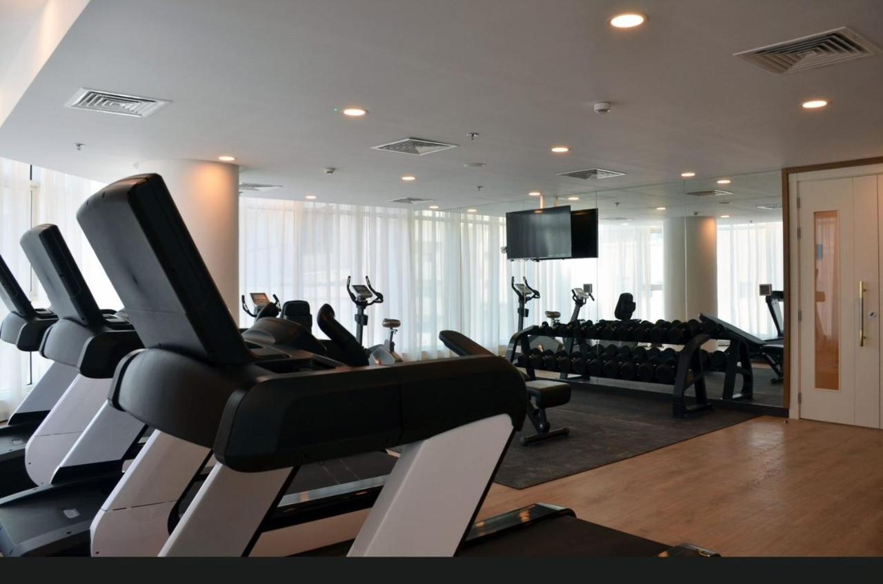 The Lodge Suites Manama Ngoại thất bức ảnh